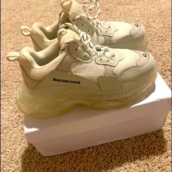 BALENCIAGA TRIPLE S